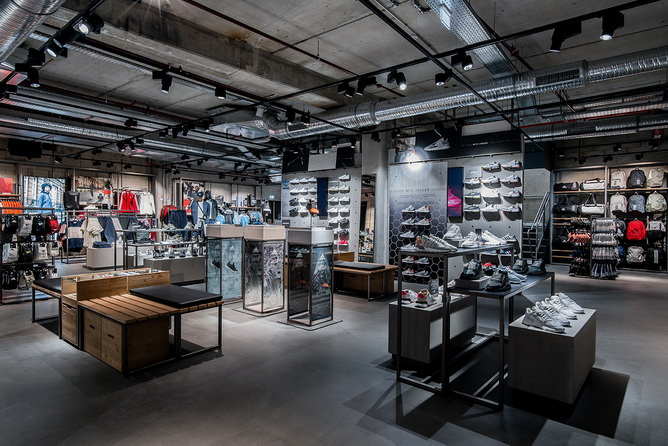 adidas boulevard haussmann paris